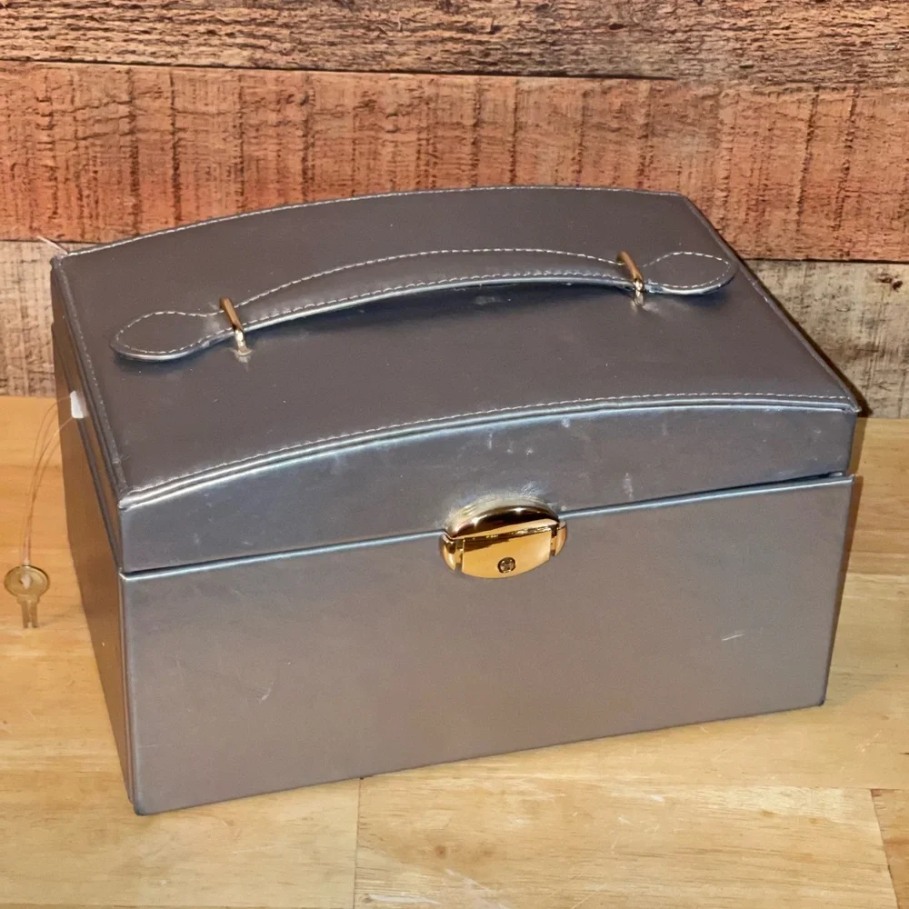 Silver Locking Jewelry Box